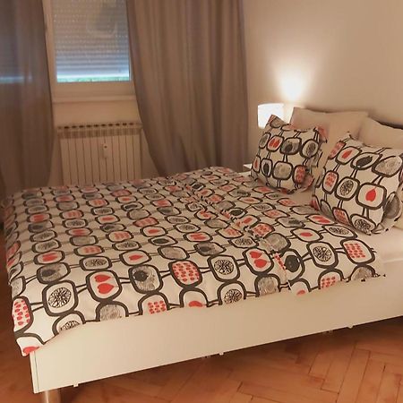 Apartment Sarita Zagabria Esterno foto